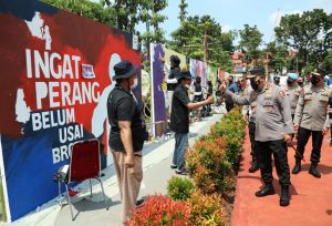 Karya Pemenang Mural Akan Dilukis di Tiang Layang Bus Transjakarta Depan Mabes Polri