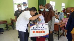 Sosok SAH di Mata Masyarakat: Pejuang Aspirasi, Bapak Beasiswa yang Amanah