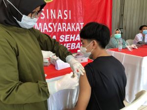 Kejar Target Capaian Vaksin, Binda Jambi Gelar Vaksinasi di Terminal Alam Barajo, Kota Jambi
