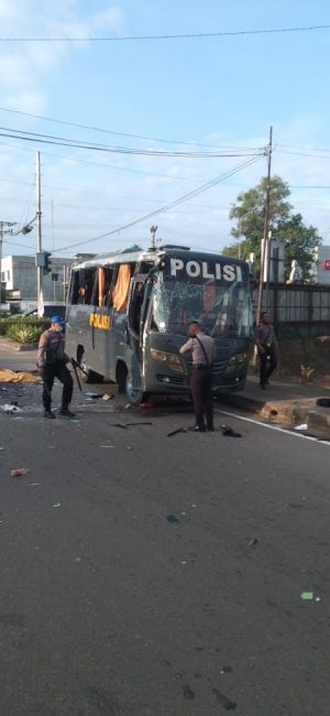 BREAKING NEWS : Bus SPN Polda Jambi Tabrakan, Satu Orang Dikabarkan Meninggal Dunia