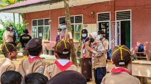 Sebrangi Sungai Batanghari, Peserta PWN Jambi Membina Di SDN 154 Dusun Talang Aro