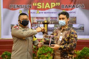 Polda Jambi Bekali Personel dan Pegawai yang Akan Pensiun Dengan Budidaya Lebah 