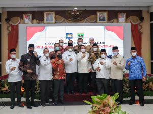 Mendagri Minta Pemda Serius Percepat Vaksinasi