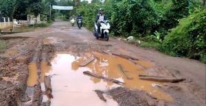 Jalan Hancur, Warga Harapkan Perhatian Pemerintah Muaro Jambi