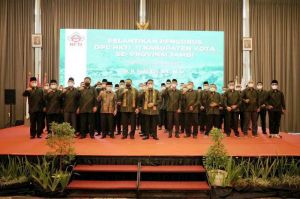 Dikomandoi SAH, Fadli Zon Lantik Pengurus DPD HKTI Provinsi Jambi