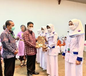 SAH Ungkap Kemuliaan Profesi Bidan Saat Hadiri Ucap Janji Mahasiswa/I POLTEKKES Jambi