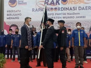 Lantik Pengurus Muaro Jambi, Fasha: Bekerja Keras, Nasdem Harus Lebih Maju Lagi