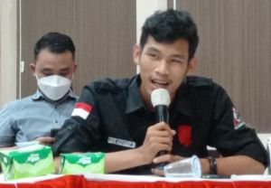 Indonesia Dalam Bayangan Political Chaos