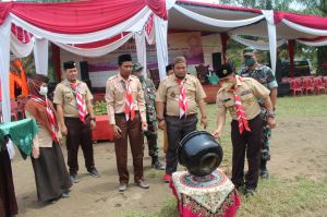 Wakili Dandim, Pabung Kodim 0415/Jambi wilayah Muaro Jambi Tutup Perkemahan Santri Putri