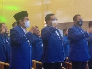 Hadiri Pelantikan Mashuri, AJB Kembali Ke Pangkuan Demokrat