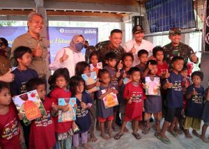 Bersama Danrem dan Kepala BI, Edi Purwanto Sampaikan Bantuan Motor Trail untuk Orang Rimba