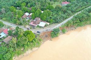 Aspan Sebut Tebing Longsor di Jalan Padang Lamo Tebo, 2023 Ditangani