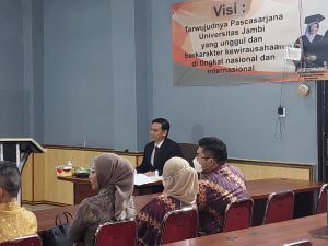 Wakil Ketua DPRD Provinsi Jambi Faizal Riza Resmi Bergelar Doktor 