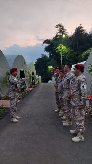 Saat Abun Yani Jadi Komandan Peleton Diklat DPRD Gerindra Hambalang