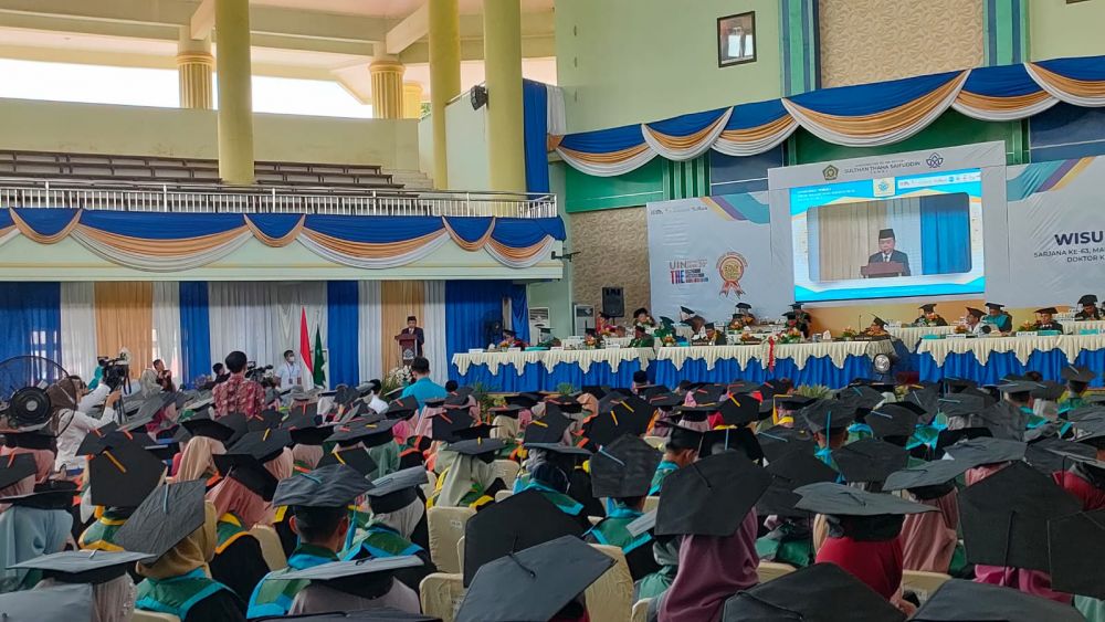 Gubenur Jambi Al Haris Menghadiri Wisuda ke 63 UIN STS Jambi, Rabu (27/7/2022).