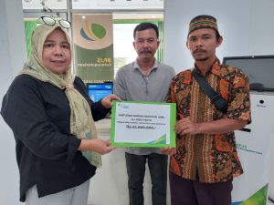 Baru Terdaftar, BP Jamsostek Muaro Jambi Serahkan Santunan Buruh TKBM Rp42 juta