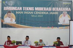 Ketua FKPT Jambi Isi Moderasi Beragama di MAN Cendikia, Prof Asad: Cegah Intoleransi di Sekolah