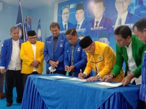 Ketua dan Sekretaris Golkar, PAN dan PPP Teken Koalisi Indonesia Bersatu di Jambi
