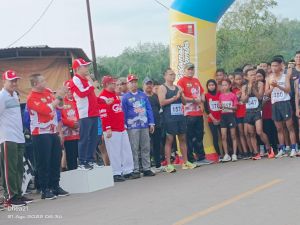 Kasrem 042/Gapu Dampingi Gubernur Jambi Lepas Peserta Lomba Lari 10 K