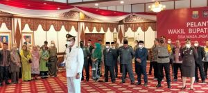 Bupati Merangin Saksikan Proses Pelantikan Wakil Bupati di Rumah Gubernur 