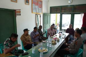 Pj Bupati Tebo Fasilitasi Penyelesaian Konflik Antara Desa Teluk Rendah Pasar dan Tuo Ilir