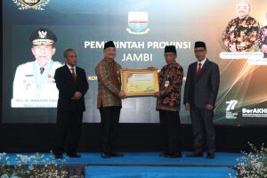 Pemprov Jambi Terima Penghargaan BKN Award Tahun 2022