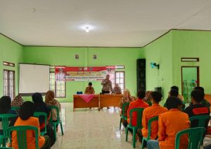 Satgas TMMD dan Mahasiswa KKN Unja Gelar Sosialisasi Bahaya Narkoba dan Bahaya Teroris