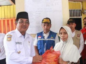 Bupati Sampaikan Belasungkawa dan Bantuan ke Korban Kebakaran Tungkal Harapan