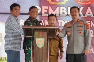 Kapolda Jambi Hadiri Pembukaan Karya Bakti Korem 042/Gapu di Kilangan