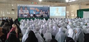 Dinkes Provinsi Jambi Beri Ratusan Tablet Tambah Darah ke Santri Ponpes Darul Arifin