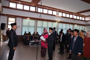 Panwascam Batang Hari Resmi Dilantik, Ini Pesan Ketua Bawaslu
