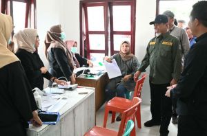 H Mashuri Apresiasi Baksos HKN ke-58 Gelar Pelayanan Kesehatan, Sunatan Massal dan Pemasangan Implan