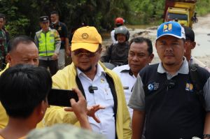 Ivan Wirata Datangkan Tim BWSS VIII Segera Atasi Banjir di Sungai Bahar Muaro Jambi