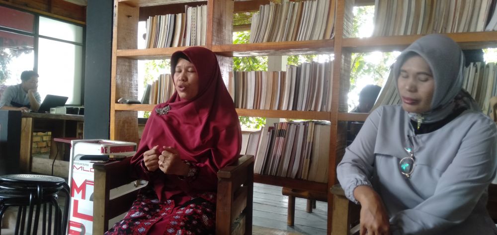 Ketua Himpunan Wanita Disabilitas Indonesia (HWDI) Kota Jambi Detty Herawati (Kiri) Ketua HWDI Provinsi Jambi Rts Dewi (Kanan).