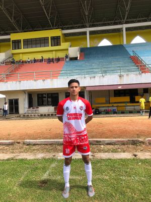 Sepak Bola di Kalangangan Remaja