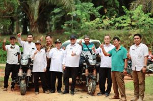 Serahkan Bantuan Roda Tiga di Muaro Jambi, Ivan Wirata Disebut Sosok Pemimpin Bukan Hanya Omongan 