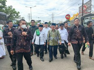Hindari macet, Al Haris bersama JK Jalan Kaki  Hadiri Perayaan Satu Abad NU