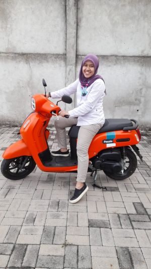 Jadi Pilihan Yang Tepat, Fitri Jatuh Cinta Pandangan Pertama Dengan Yamaha Fazzio