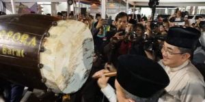 Bupati Tanjab Barat Bersama Gubernur Buka Festival Arakan Sahur 1444 H/2023 M