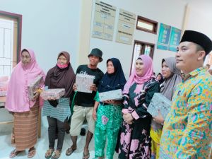 Ade Erma Suryani Bawa Program Beasiswa Gratis Ke Masyarakat Desa Sakean Muaro Jambi 