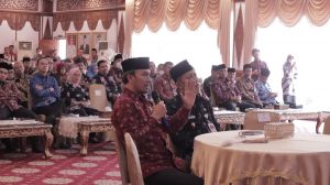 Ketua DPRD Edi Purwanto Minta Kementerian Cermati Upah Honorer