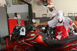 Pengen Cari Takjil saat Ngabuburit, Pastikan Dulu Kondisi Motornya