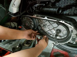 Begini Cara Merawat V-belt Motor Skutik Agar Tetap Awet
