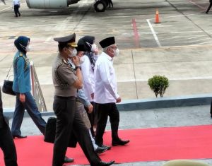 Wapres RI Bersama Istri Dan Rombongan Tiba di Rumdis Gubernur Jambi 