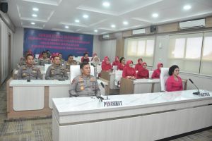 Kapolda Jambi beserta Ketua Bhayangkari Ny Rena Rusdi Ikuti HUT ke 43 YKB