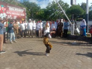 Diawali Silat, PKS Ditemani Wakil Bupati Apri Daftarkan Caleg ke KPU