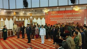Lantik 3 Pj Bupati, Al Haris Pesan Amankan Tahapan Pemilu 2024