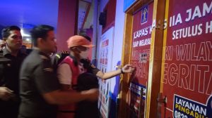 Satu Orang Tersangka Kasus TPPU Gagal Bayar MTN. PT SNP Bank Jambi Tiba di Lapas Kelas IIA