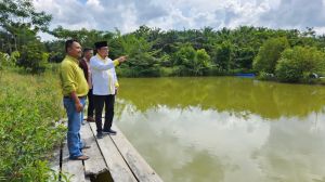 Sambut Keluh dari Ketua BumDes, Ivan Wirata Langsung ke Lokasi Wisata Air di Sungai Bahar
