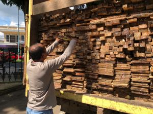 Polda Jambi Buru Pemilik Kayu Ilegal yang Diamankan di Sungai Gelam